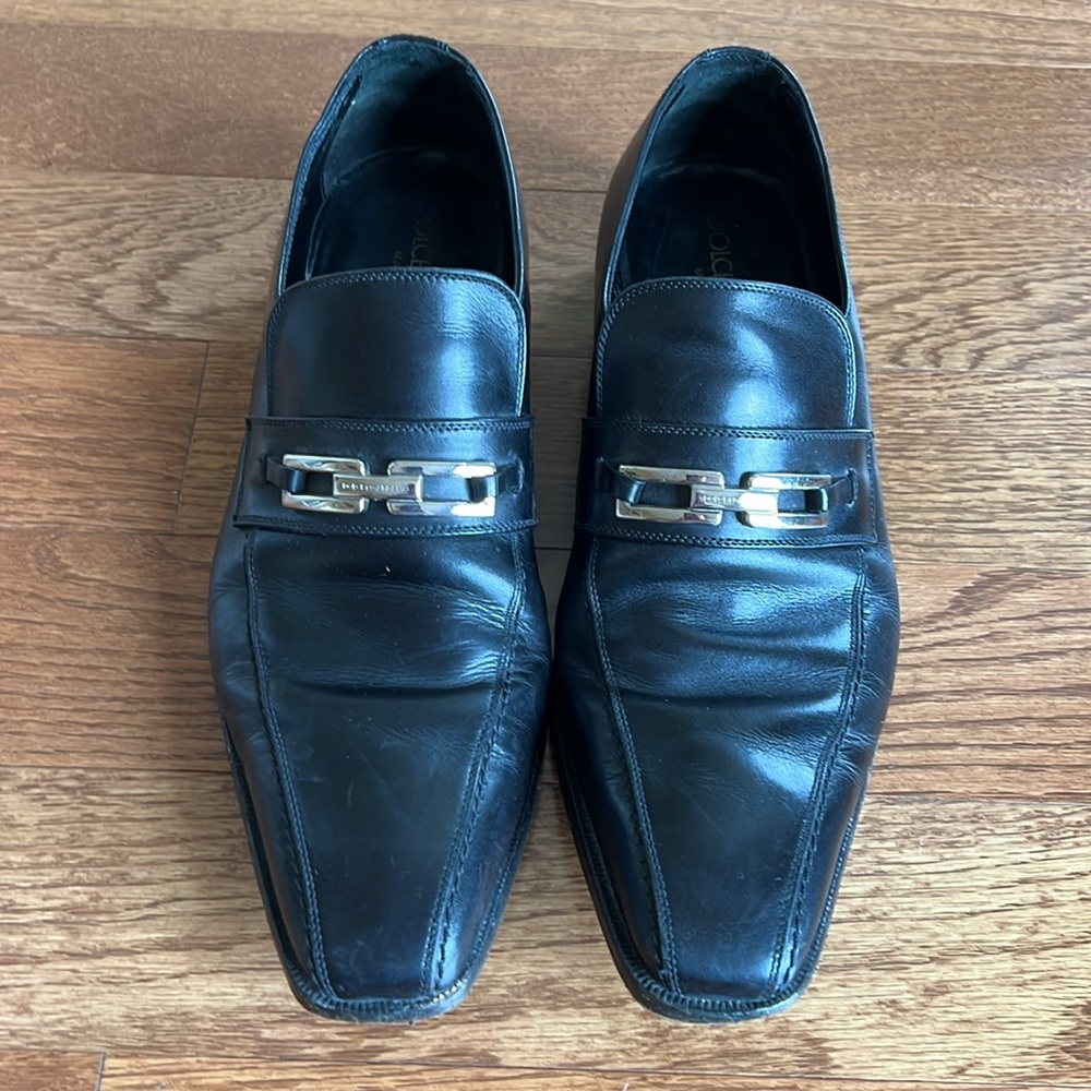 Dolce & Gabbana Black Leather Slip-On Loafers with Gold Chain Detail - Picture 2 of 9